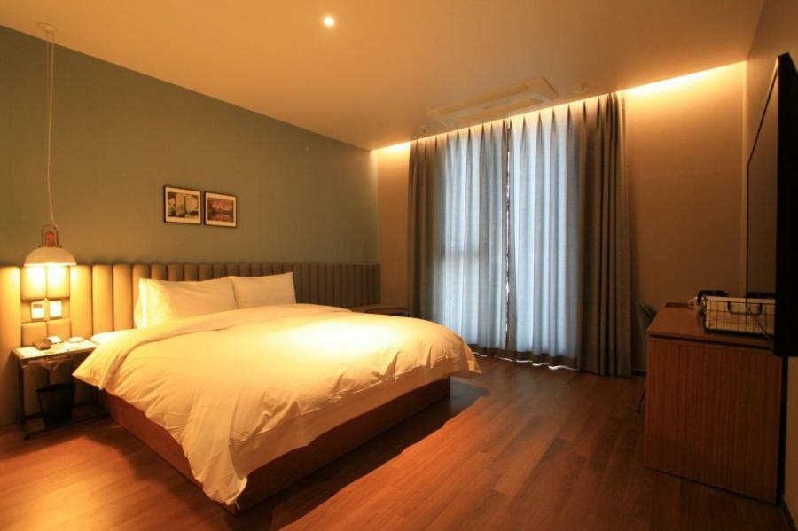 Perfect Hotel Gimhae Exterior photo